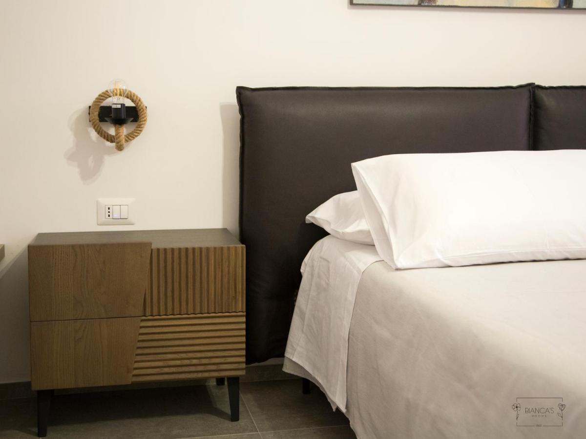 Bianca'S Rooms Trani Exterior photo