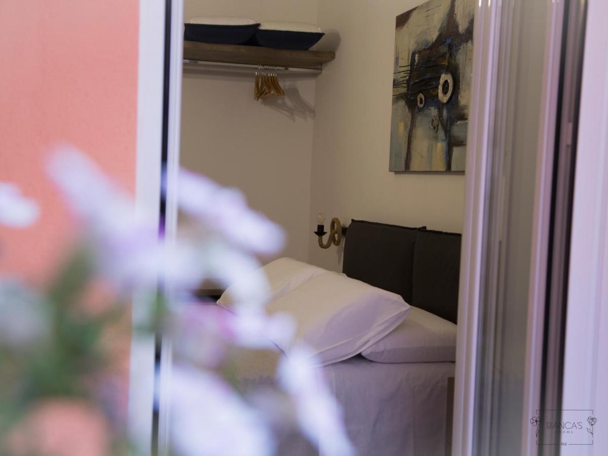 Bianca'S Rooms Trani Exterior photo